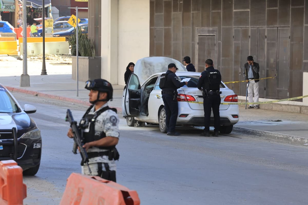 Suma Tijuana otro incendio de vehículo en zona fronteriza