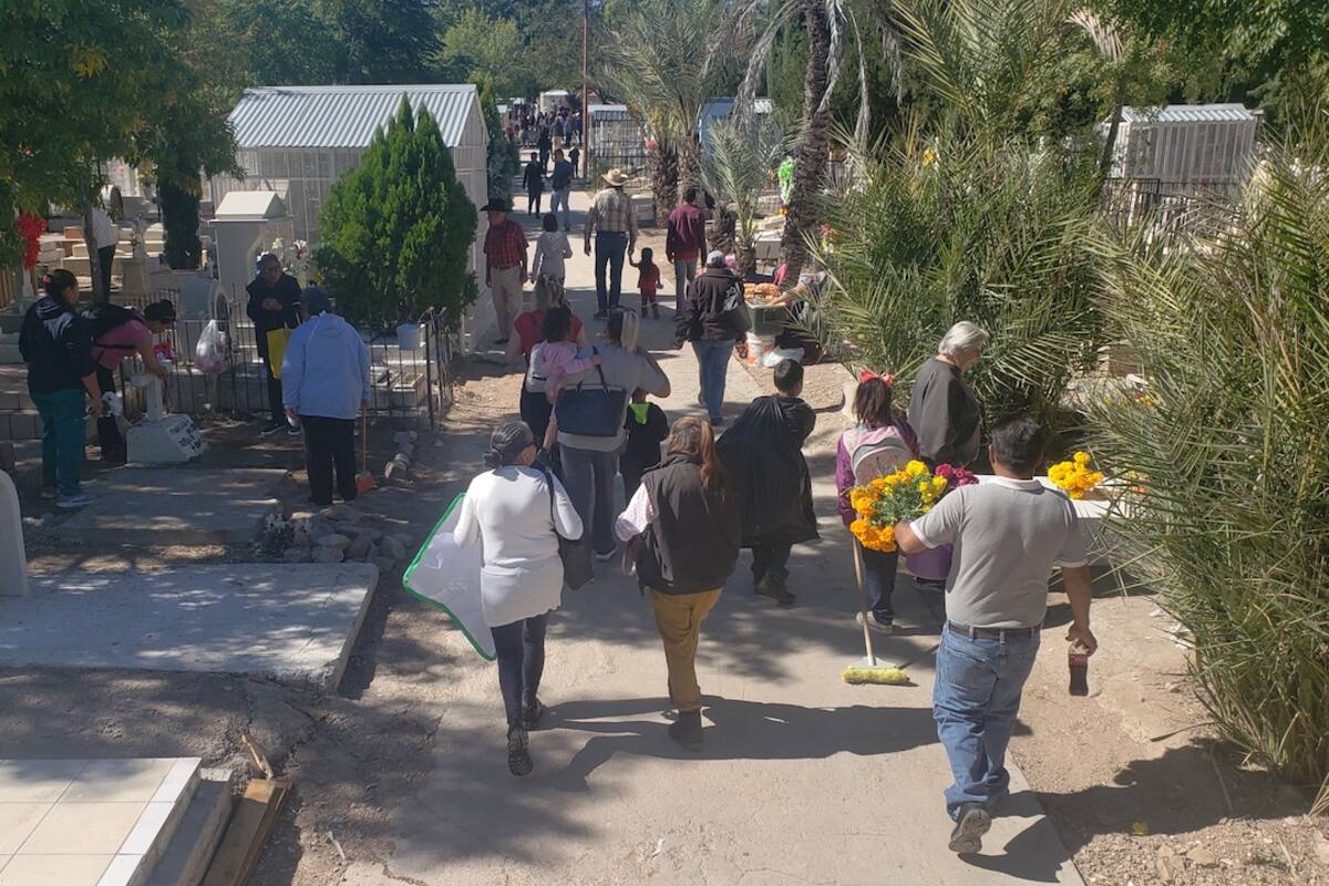 Comienzan limpieza de panteones en Nogales
