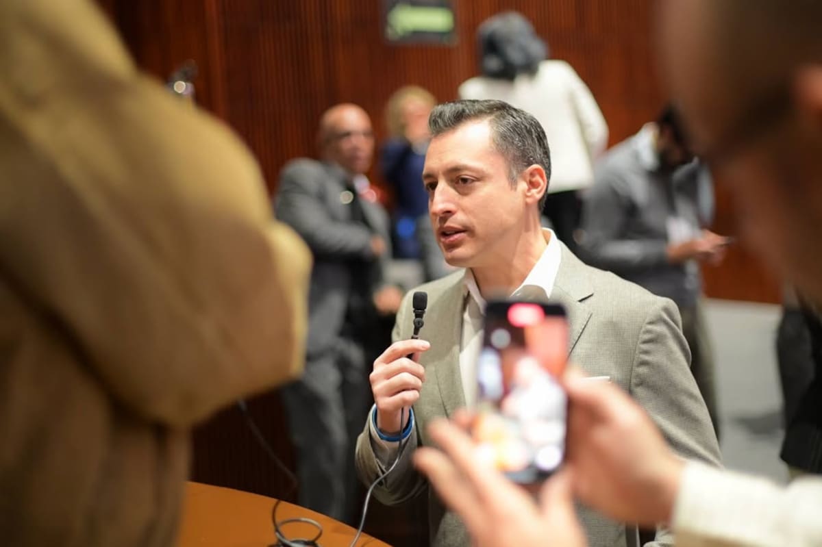 Luis Donaldo Colosio Riojas nació en Magdalena de Kino, al norte del estado, y su origen sonorense es clave en el debate sobre los requisitos legales para contender por la gubernatura en 2027. | Especial GH/colosioriojas en instagram.