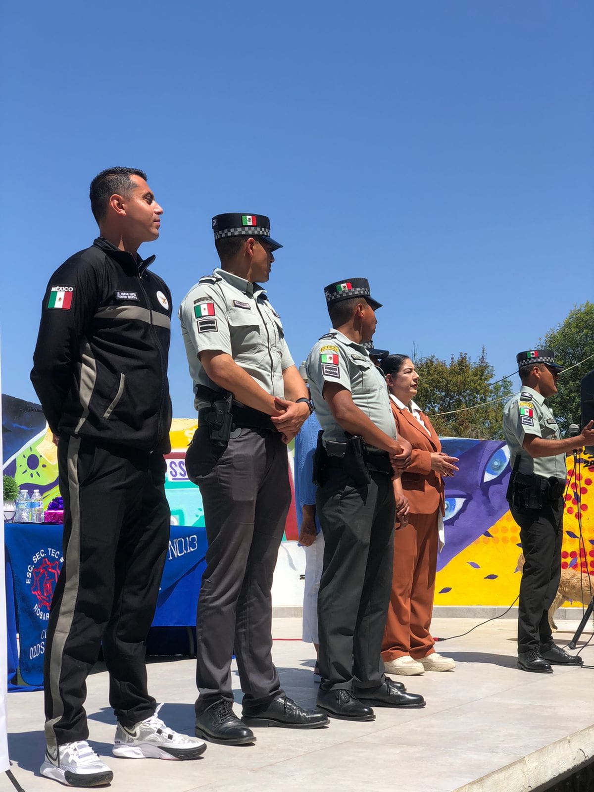 Destaca Guardia Nacional el riesgo de que los jóvenes puedan ser reclutados por grupos delictivos, sufrir acosos y ser víctimas de otros delitos al jugar en línea sin supervisión.