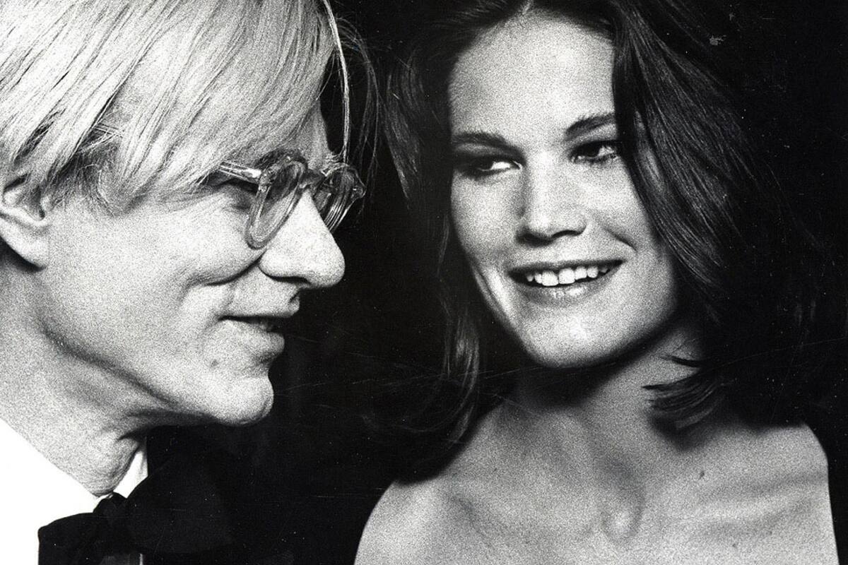 Subastarán arte y joyas de Barbara Kwiatkowski, musa de Warhol