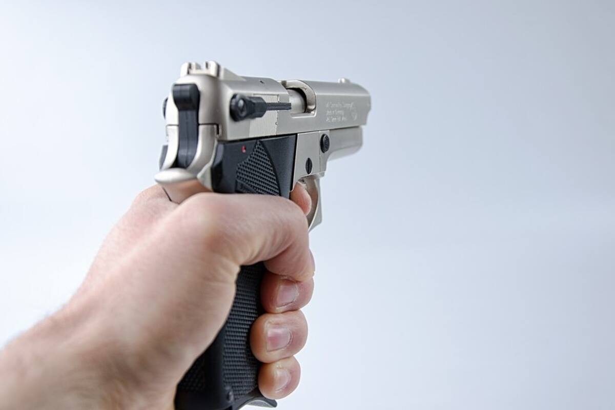 Amenazan a empleado con arma de fuego para despojarlo de efectivo