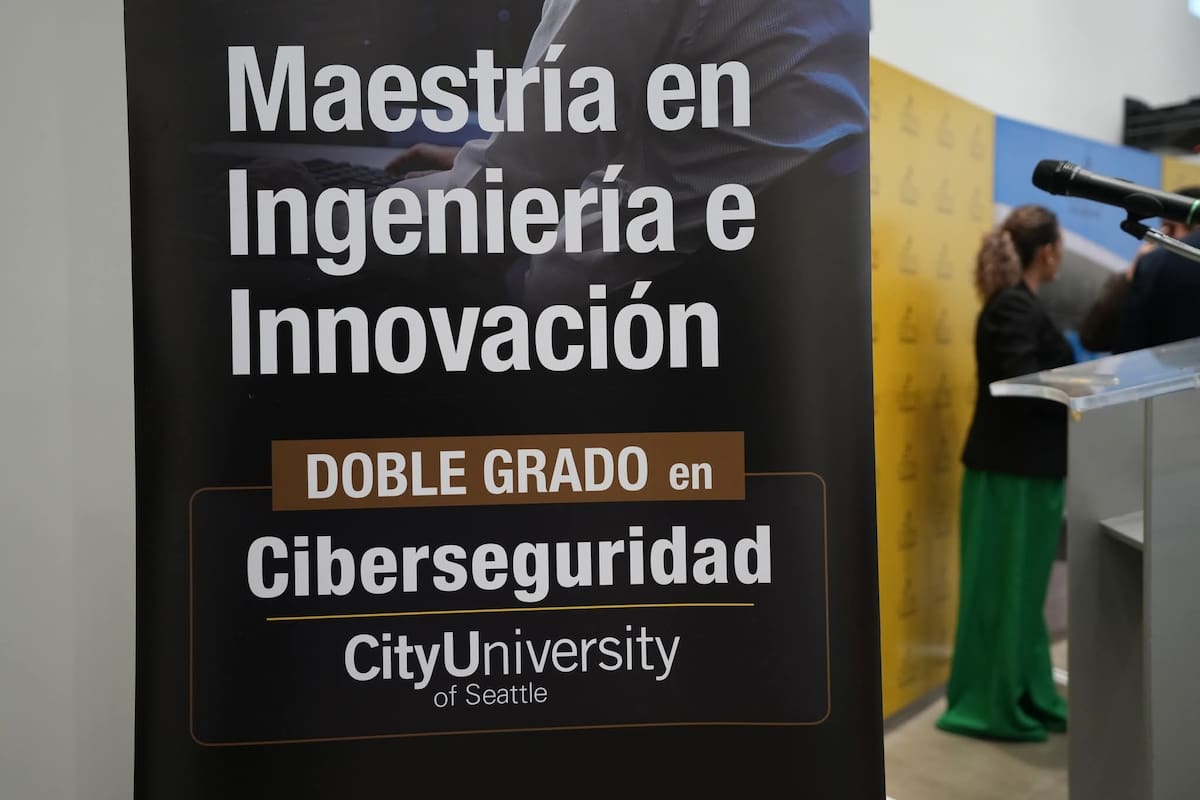 El programa binacional, impartido en modalidad Virtual Flex, permitirá a los egresados obtener dos grados: Maestría en Ingeniería e Innovación y Master of Science in Cybersecurity, con una formación enfocada en enfrentar los retos globales de la era digital. Foto: Cortesía