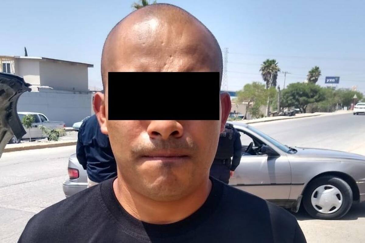 Capturan a un sujeto con auto robado y a otro con licencia falsa