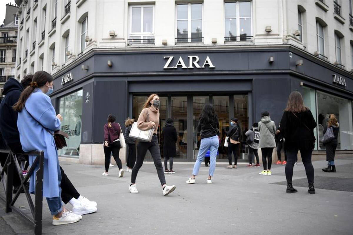 Reapertura de Zara provoca filas para entrar a tiendas en Francia