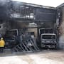 Incendio provoca pérdidas totales en empresa de transportes sobre la carretera a San Felipe