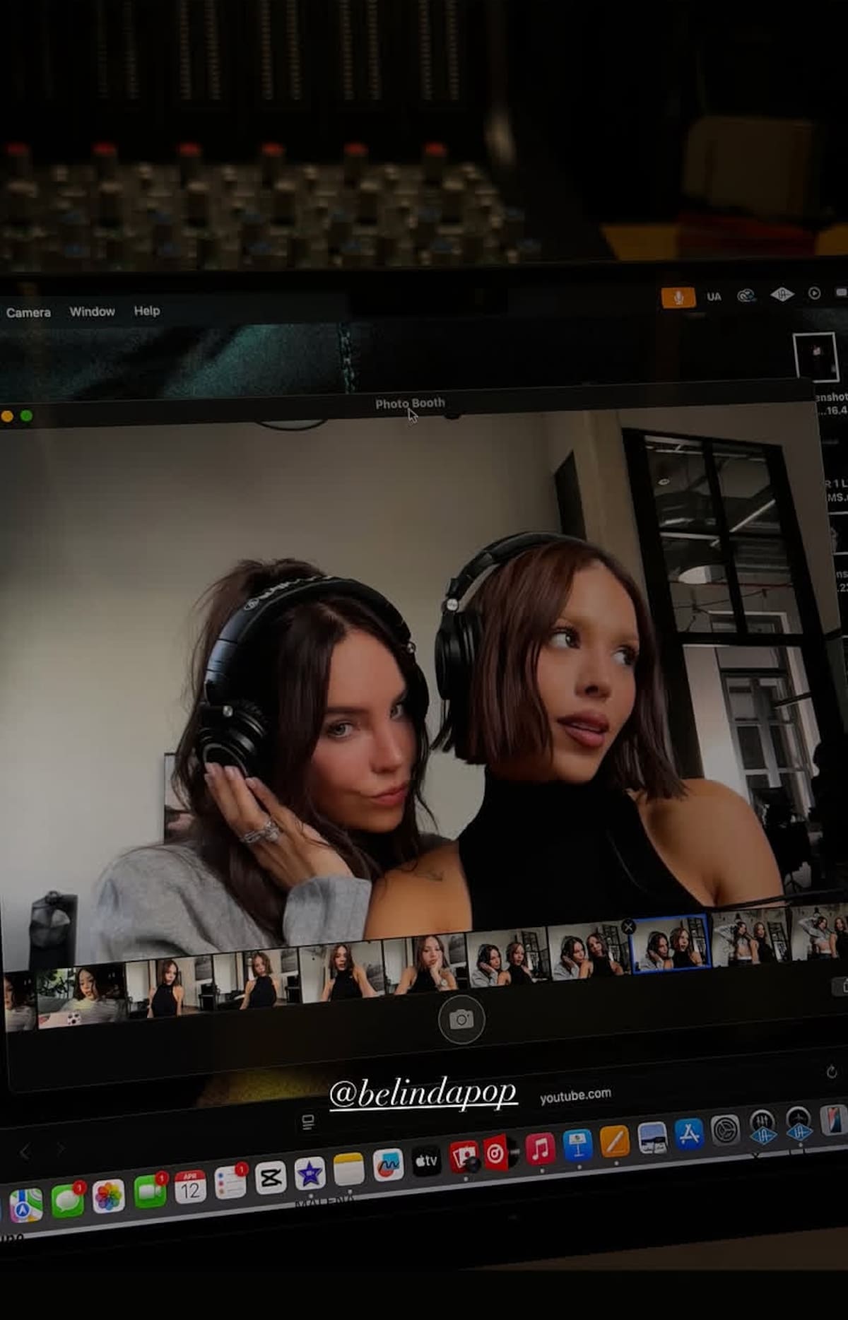 Danna y Belinda vía Instagram.