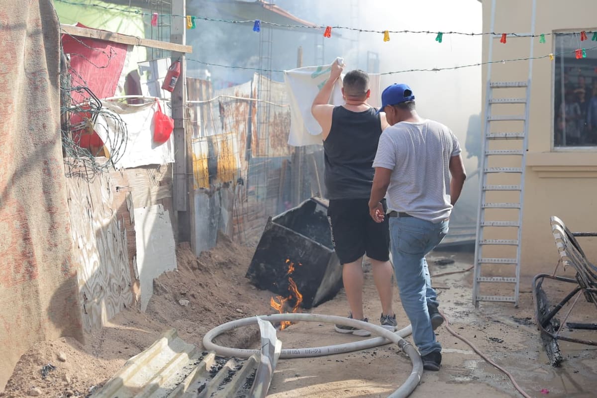 Familia pierde su cocina a días de Nochebuena por destructivo incendio en Hermosillo