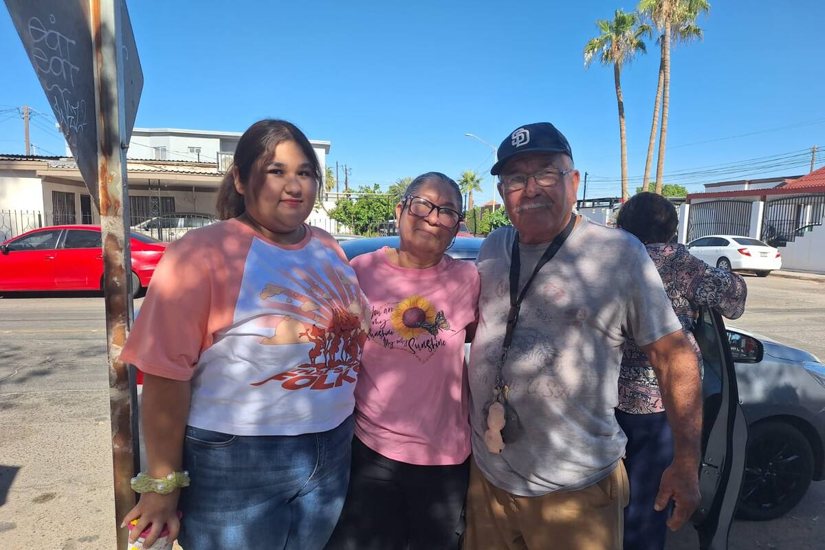 Familia Navarrete asiste a votar este 2 de junio