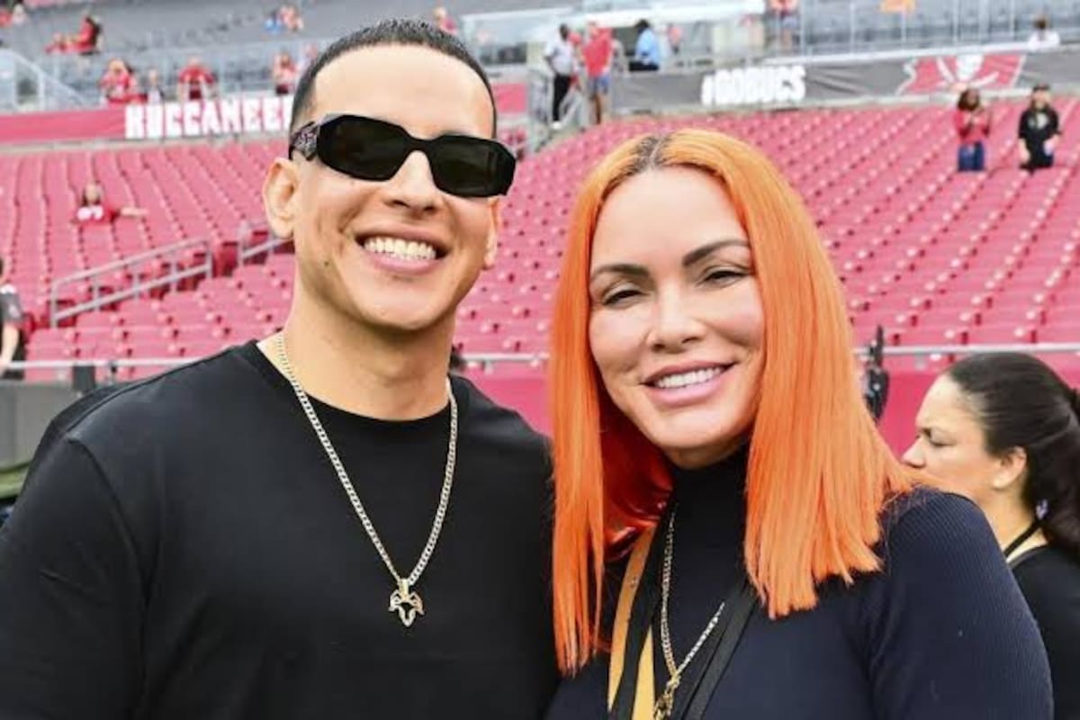 Esposa de Daddy Yankee lo acusa de hostigamiento