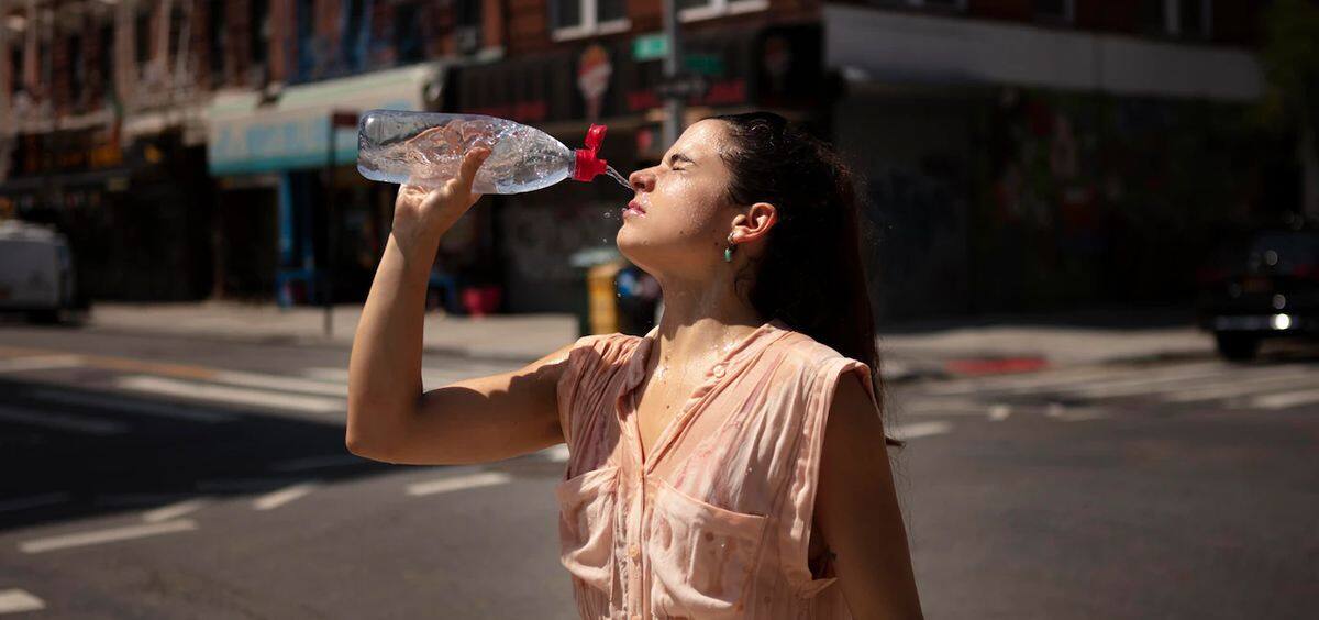 Las olas de calor, fenómenos climáticos caracterizados por un periodo prolongado de altas temperaturas.