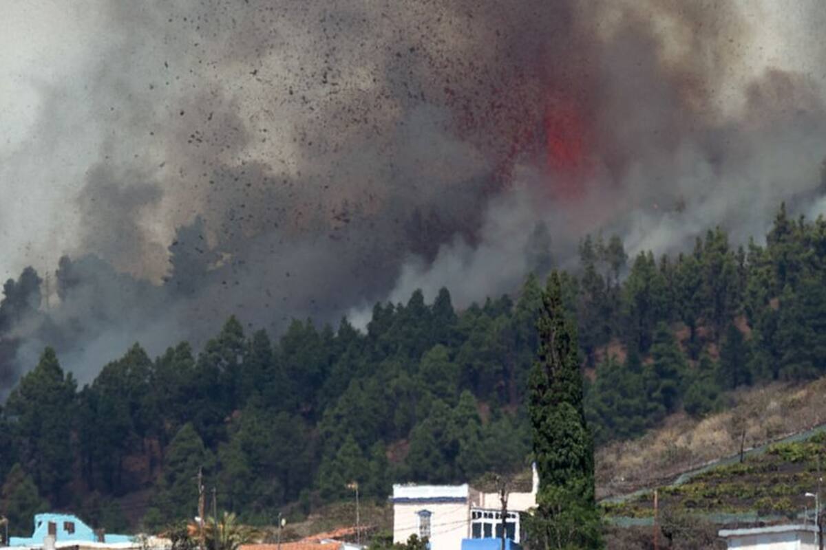 La Palma: las impresionantes imágenes de la erupción de un volcán en las islas Canarias