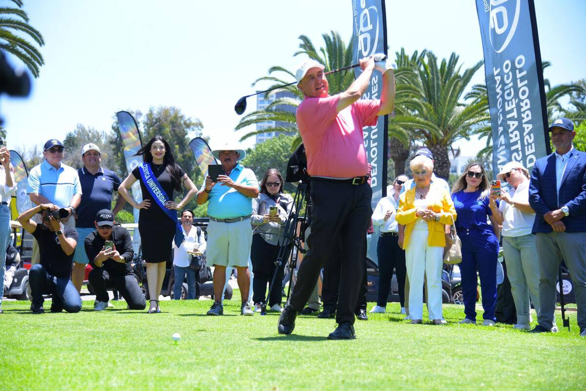 El Grand Marshall del Club Campestre agradeció el reconocimiento.