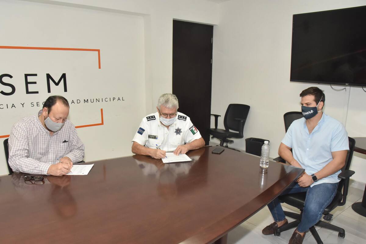 Acuerdan la Canirac y la Policía verificar la actuación de oficiales