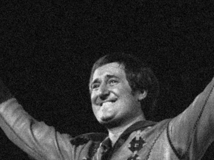 Muere Neil Sedaka a los 86 años en Los Ángeles, compositor del éxito “Stupid Cupid” y leyenda del pop conocido como el “Rey de los Tra-la-las” al que se le atribuyen más de 700 canciones
