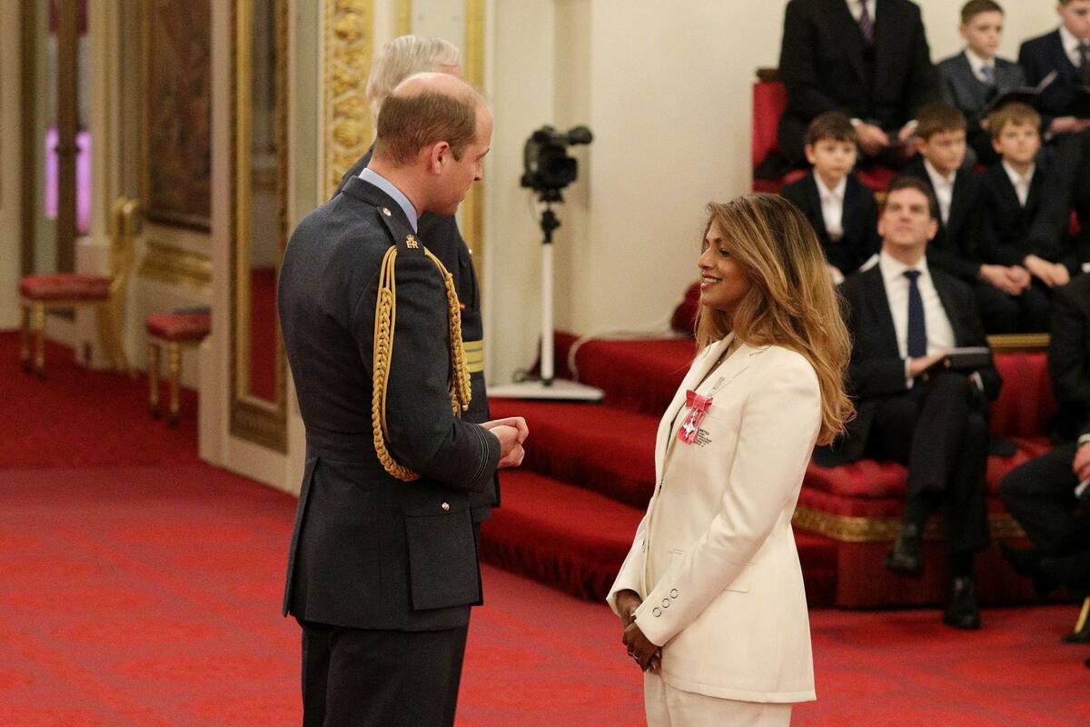 Honra Príncipe William a M.I.A. en Buckingham