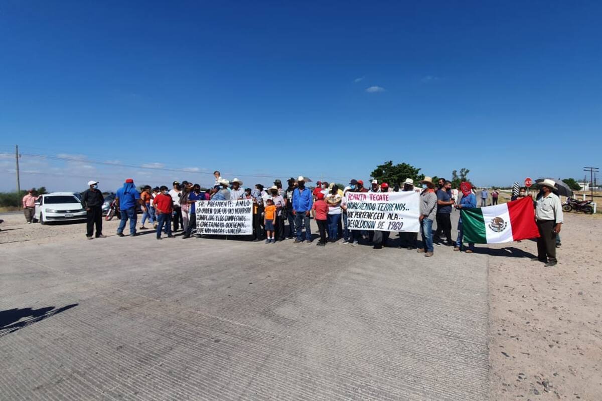 Navojoa: Ejidatarios bloquean carretera en reclamo de tierras