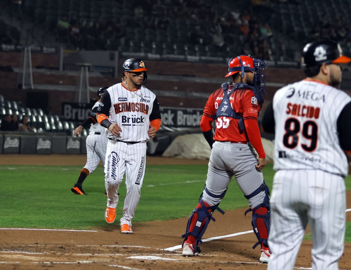 Isaac Paredes anotó en la primera y en la tercera entrada. (Foto: Cortesía Naranjeros)