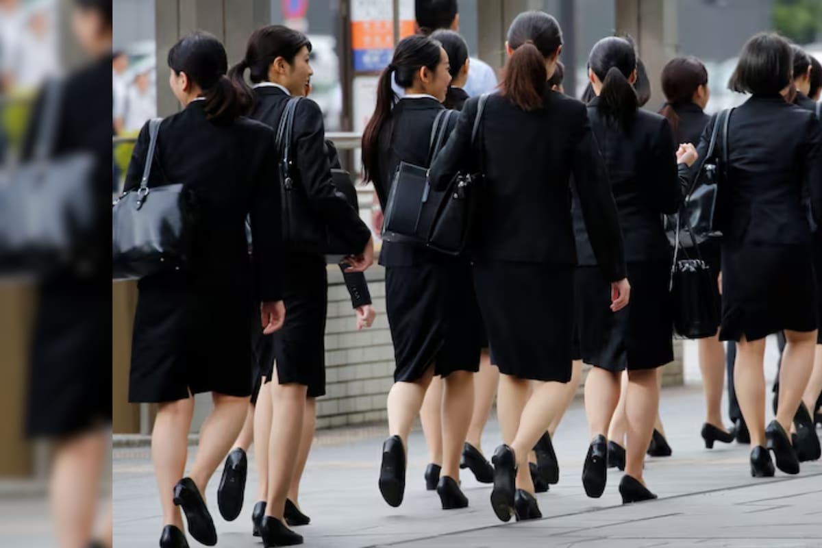 Japón rompió con dos décadas de desigualdad laboral y comenzará a pagar el mismo salario a hombres y mujeres ante una escasez histórica de trabajadores que amenaza con frenar su economía durante las próximas dos décadas si no logra incorporar el talento femenino al mercado formal