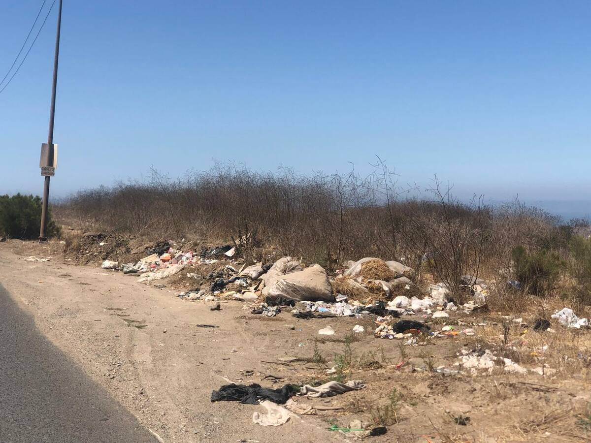 Residentes de Real de Rosarito indicaron que hay problemas para la recolección de basura en la zona.