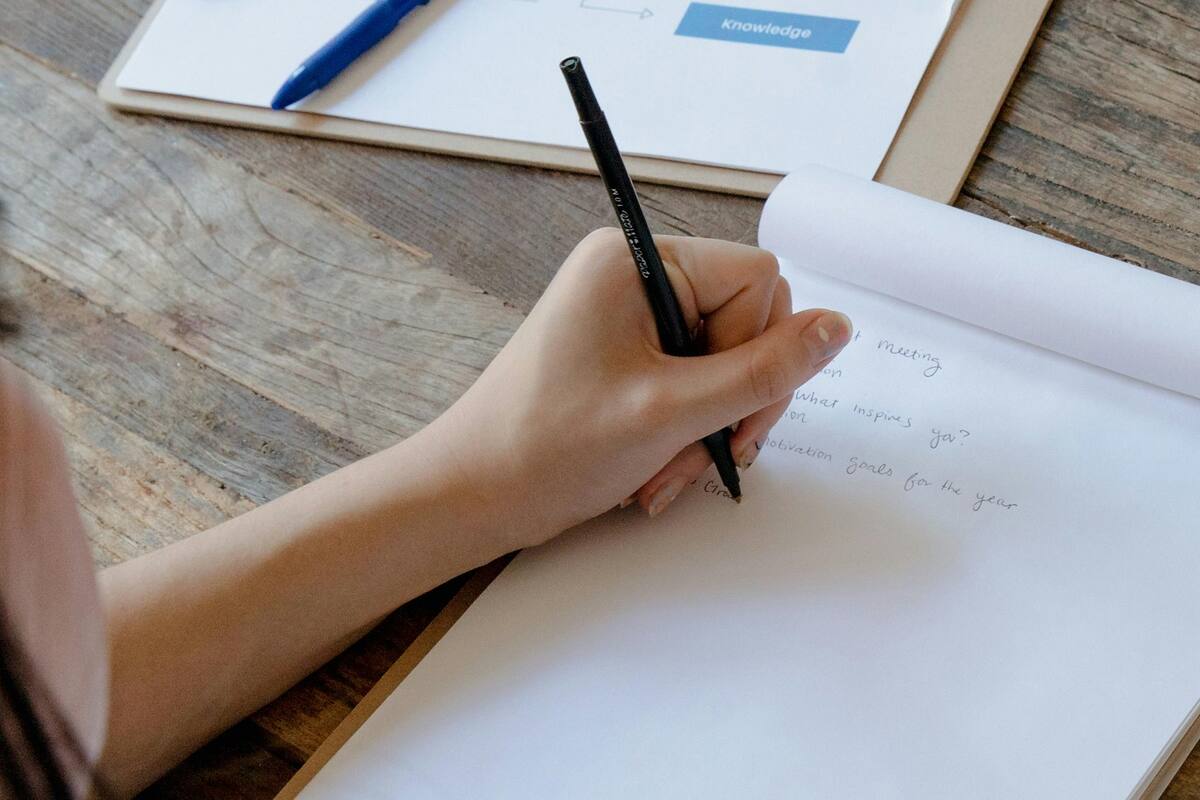 Esto dice la ciencia sobre las personas zurdas