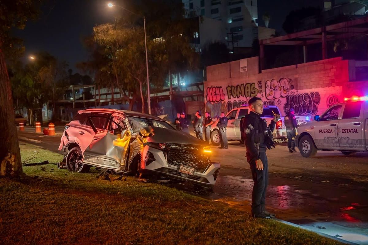 Registran choque en bulevar Padre Kino