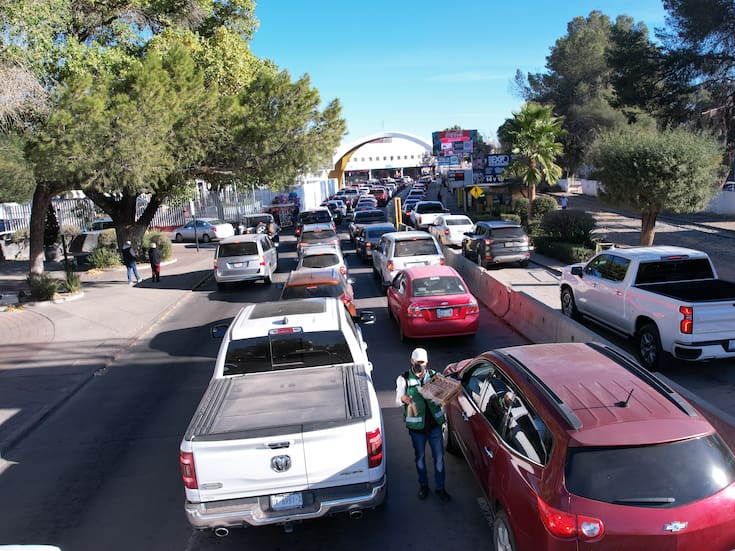 Garitas de Nogales reportan esperas de hasta 120 minutos en cruce a Estados Unidos