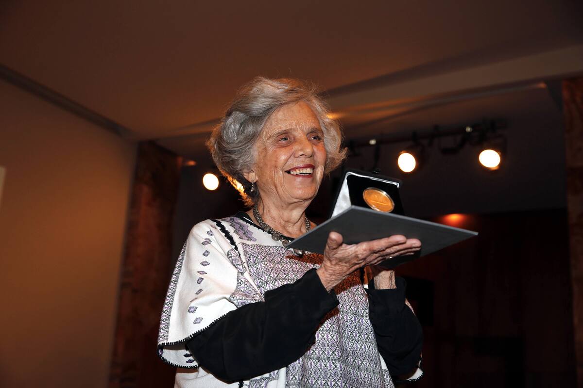 Aparece Elena Poniatowska en Presupuesto de Egresos 2019