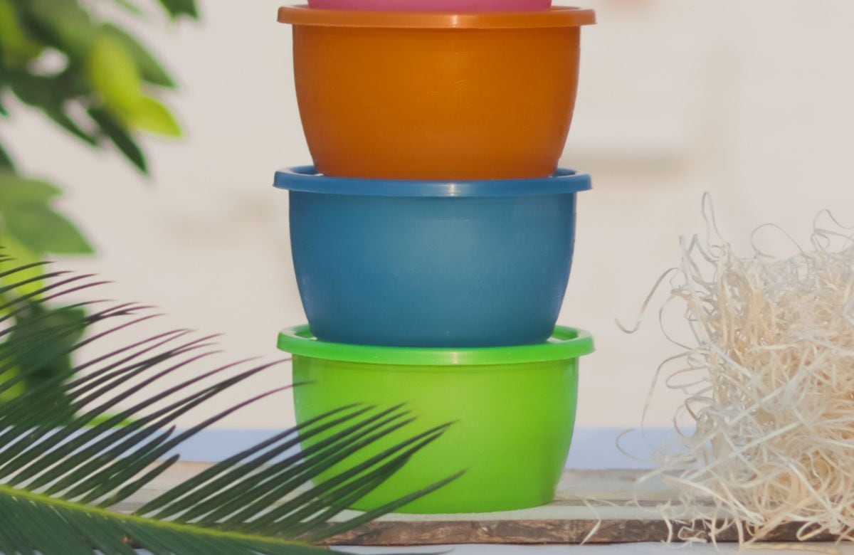 La tendencia de reemplazar plásticos por vidrio en la cocina gana fuerza por razones ambientales y de salud | Foto: Especial (canva)