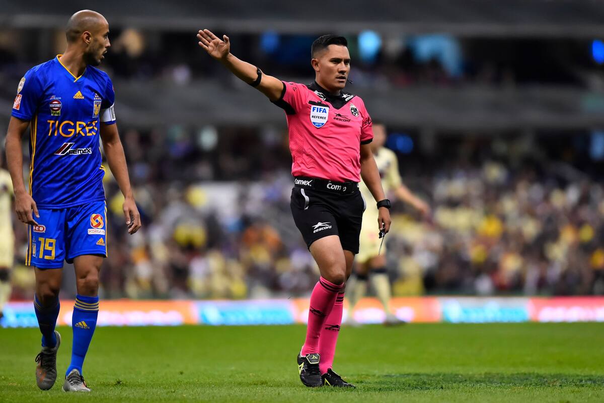 Por ignorar grito homofóbico, árbitro Guerrero quedó fuera de la Liguilla