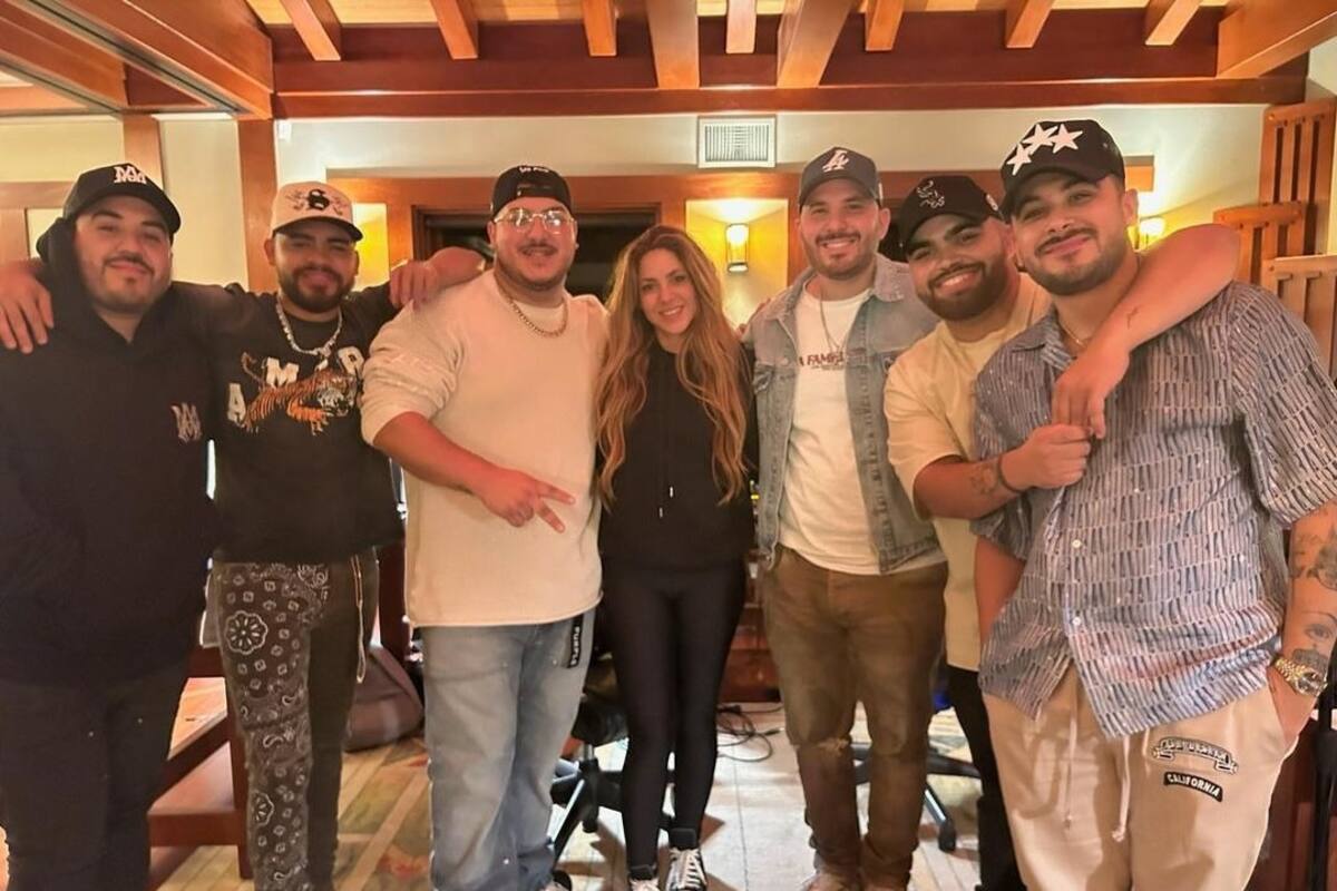Shakira da adelanto de canción con Grupo Frontera