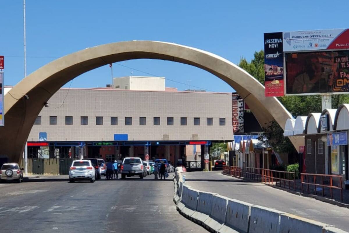 Continúa afluencia vehícular en centro de la ciudad y disminuye en cruces fronterizos