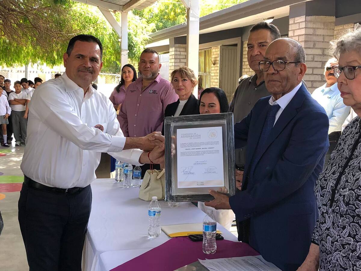 Nombran primaria en honor a reconocido profesor cajemense
