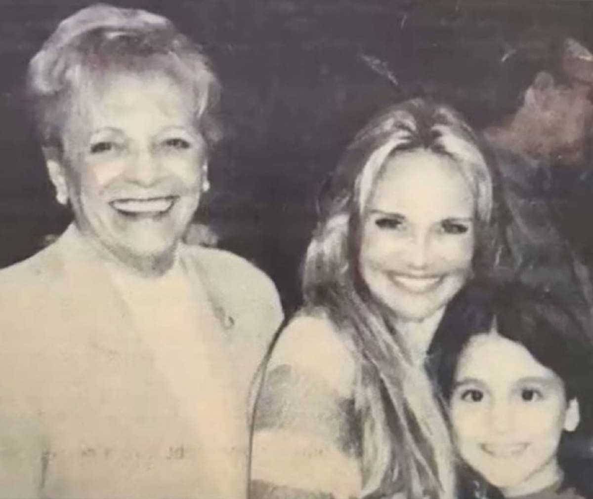 Marjorie Grande, Kristin Chenoweth y Ariana Grande / Cuenta de X: @MerGarza