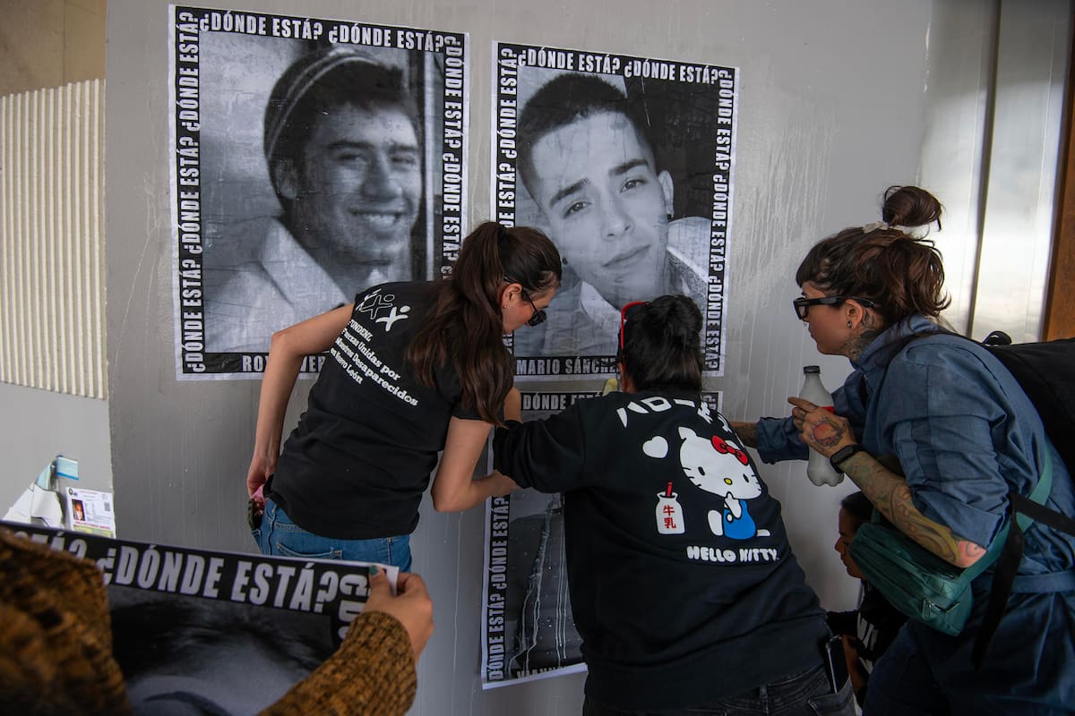 Recuerdan con "antimonumento" tipo memoriales del Holocausto a desaparecidos en México