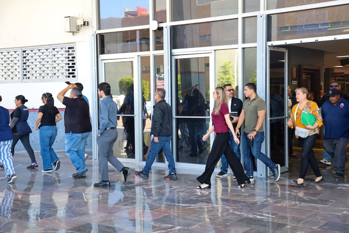 El coordinador estatal de Protección Civil, Salvador Cervantes Hernández, informó que el ejercicio concluyó con saldo blanco y una importante participación de los sectores público, privado y social.│Foto: Cortesía