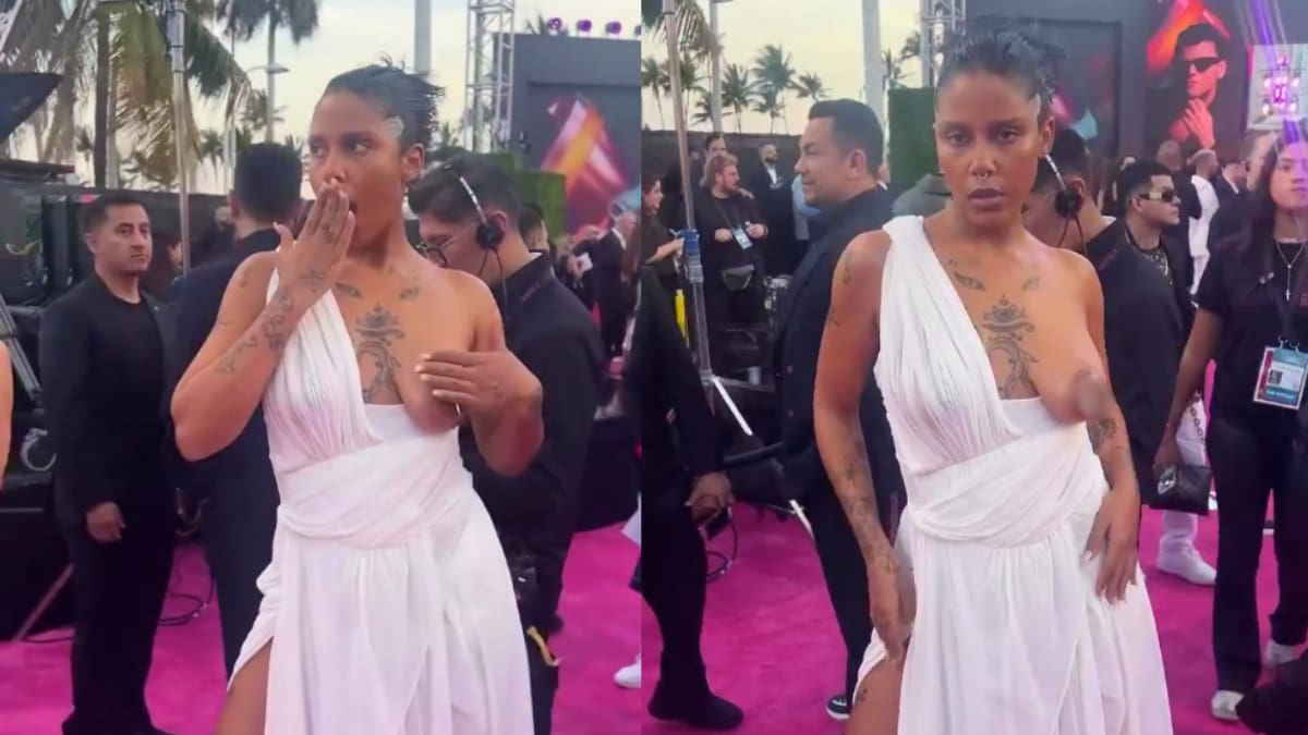 Tokischa impacta en Premio Lo Nuestro con revelador vestido de Vivienne Westwood y dice: “No me voy a operar las tetas”