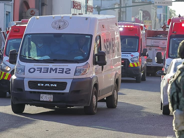 Explosión e incendio en comercio del Centro de Hermosillo deja al menos dos personas sin vida y varias lesionadas
