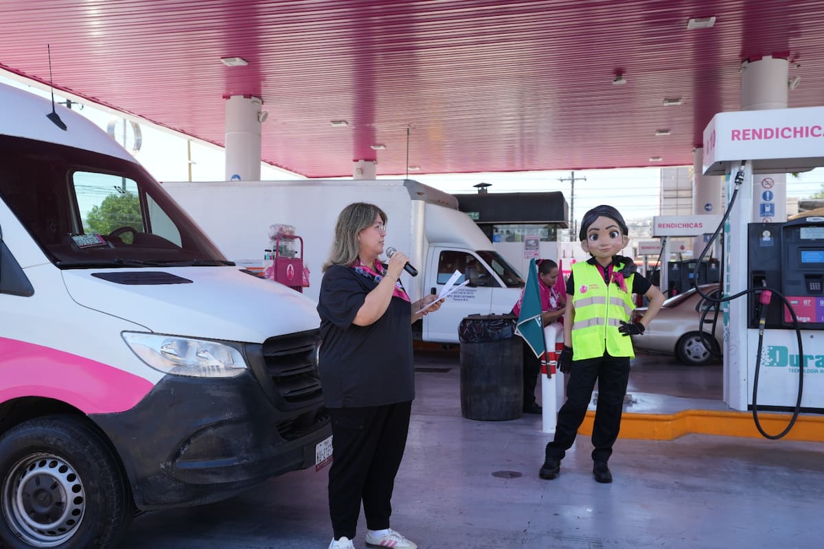 La empresa inició en Tijuana su Certificación de Calidad 2026 con un laboratorio móvil que permite conocer el proceso de análisis de combustibles. Fotos: Cortesía