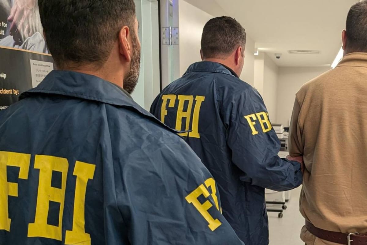 FBI traslada de México a EEUU a hombre acusado del asesinato de su esposa menos de 48 horas después de su boda en Illinois