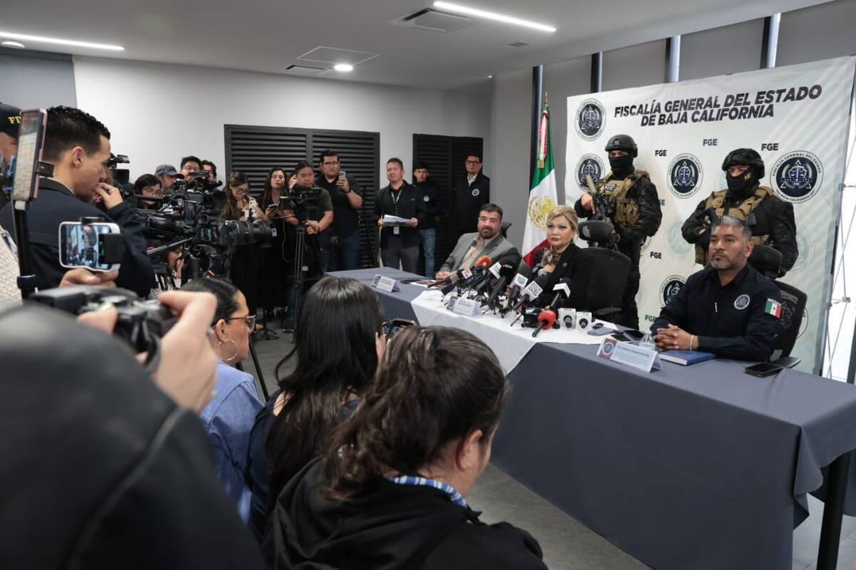 Vinculan a César por homicidio calificado en contra de agente Abigail y por otros delitos