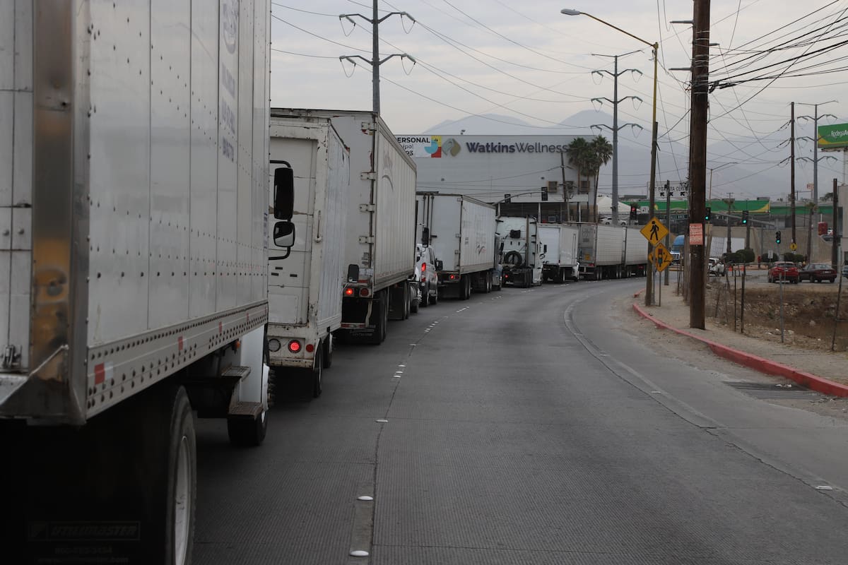 Bajan 5% en BC exportaciones por aranceles