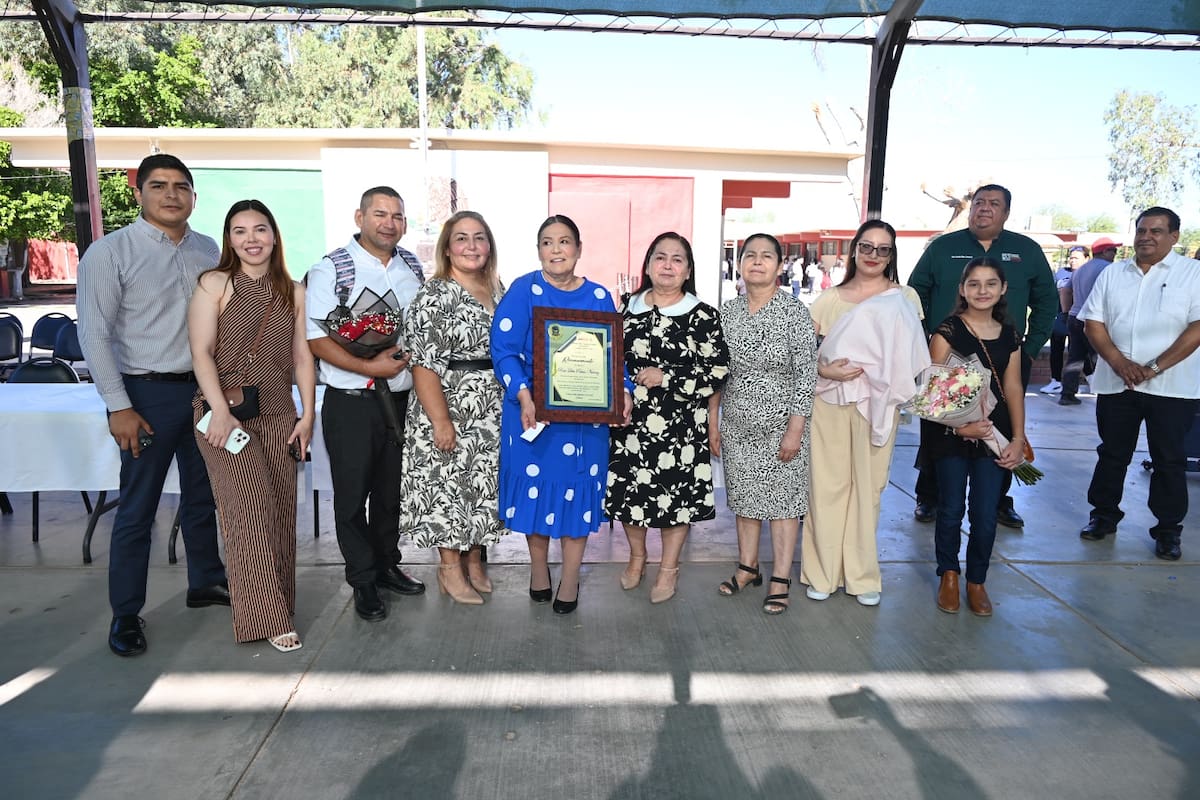 Semana de jubilaciones en escuelas de San Luis Río Colorado