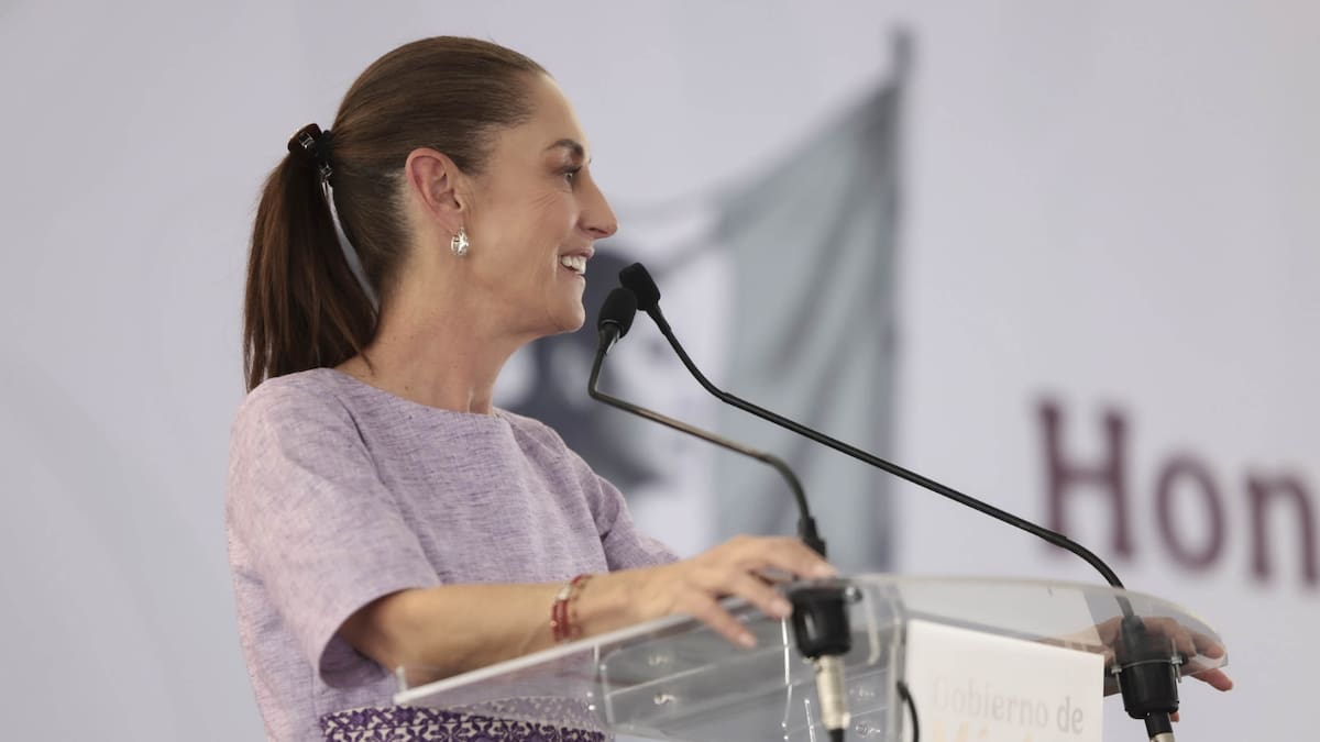 Claudia Sheinbaum llevó a votación su propuesta para prohibir la doble o triple nacionalidad de los presidentes de México y consiguió el respaldo unánime en Colima, al argumentar que la lealtad del mandatario debe ser exclusiva hacia el país