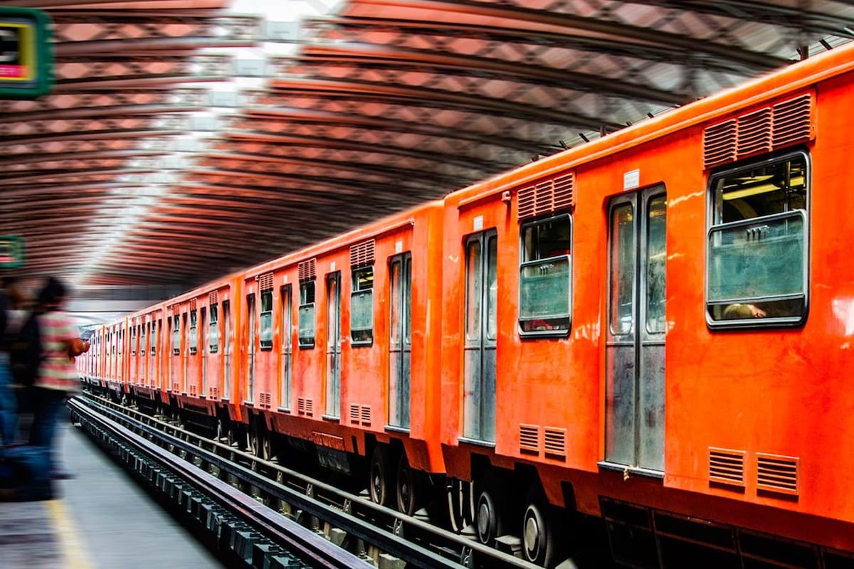 Metro de la CDMX admite no tener instalaciones apropiadas para personas con discapacidad