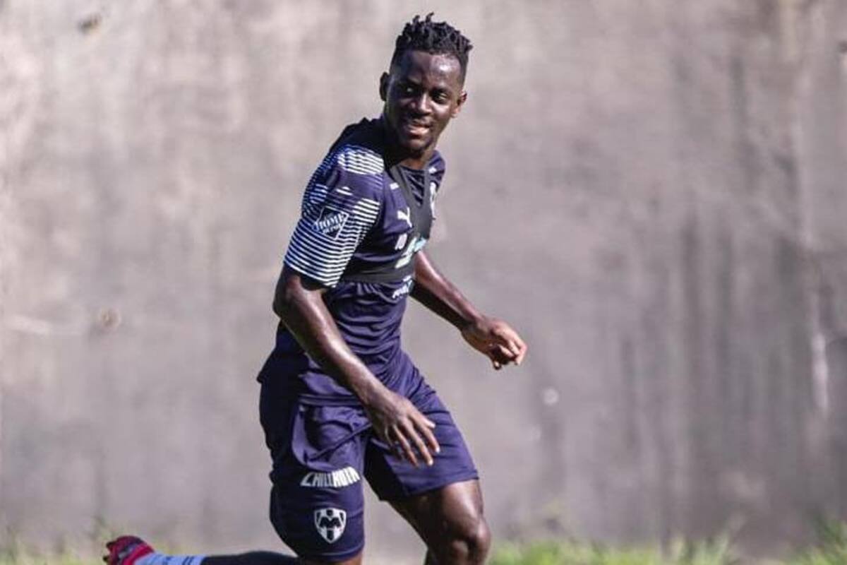 ¡Salió limpio! Loba, de Rayados, da negativo al Covid-19 después de sospechas