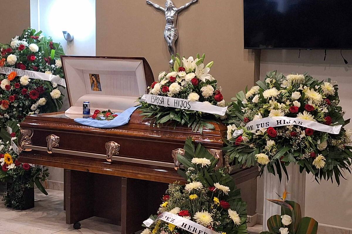 “Seguimos esperando justicia”; Acompañan familiares y amigos a José Luis en sus funerales