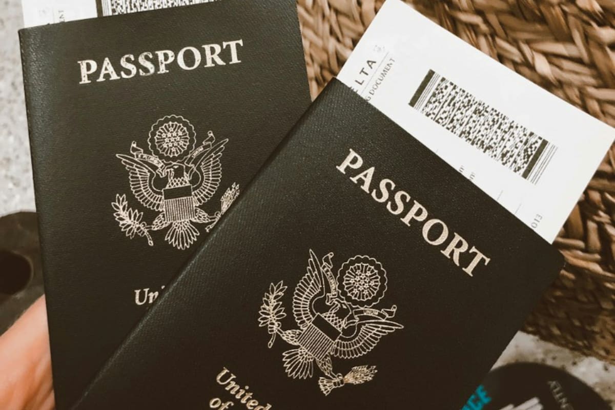 Por órdenes de Marco Rubio, EU dejará de emitir pasaportes de género neutro