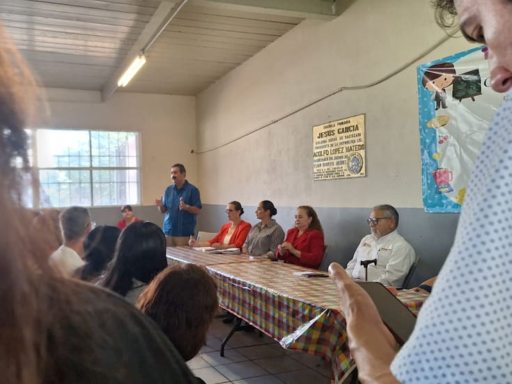 “Nos piden ya no manifestarnos, pero así nomas nos escucharon”, madre de familia de la primaria Jesús García