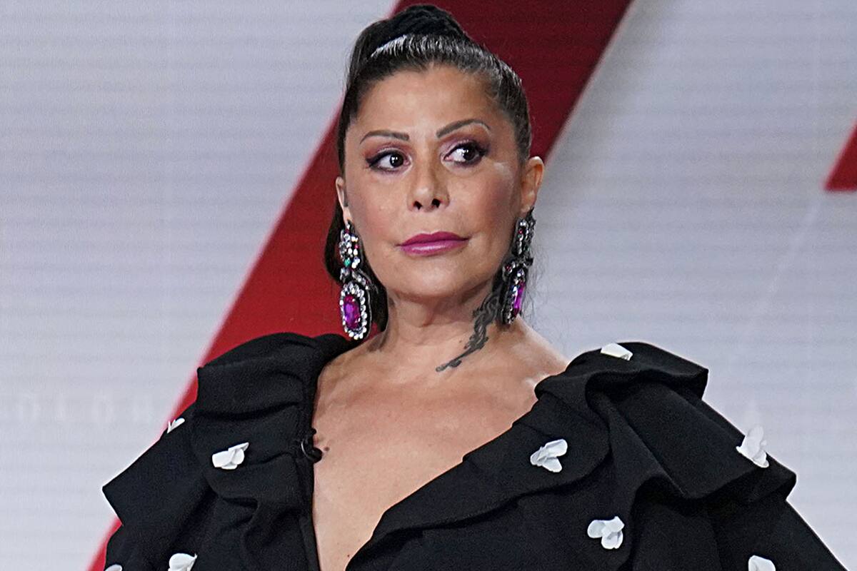 Alejandra Guzmán sufrió ''duelo'' tras lastimarse la cadera en concierto